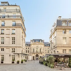 Hotel Grand Du Palais Royal *****