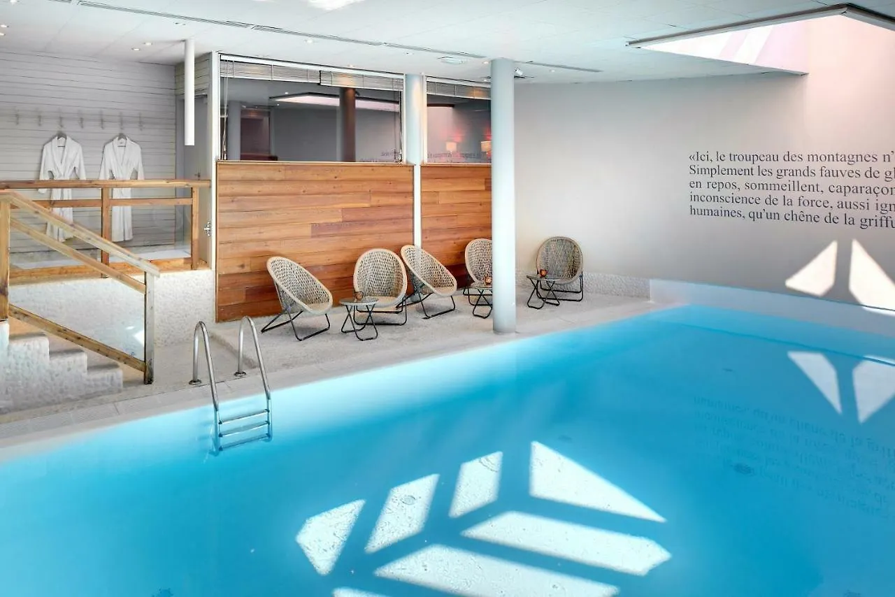 Hotel Au Chamois D'Or By Les Etincelles Alpe d'Huez 5*,